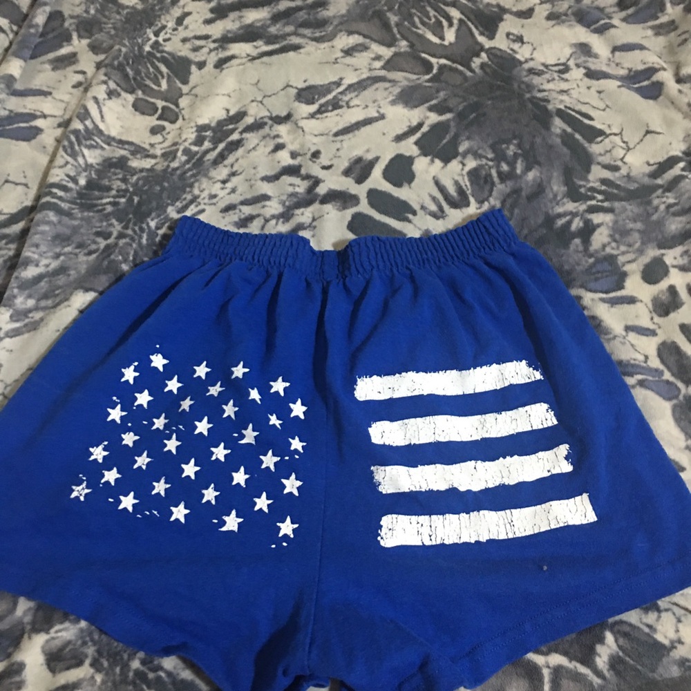 Shorts - Picture 2 of 2